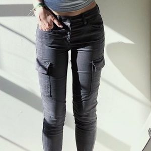 American eagle Grey skinny jeans with leg pockets